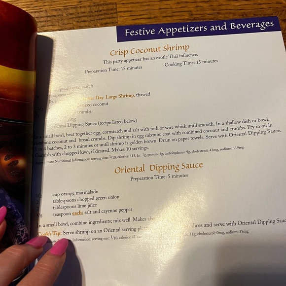 Celebrate the Season: A Holiday Cookbook from Market Day (Softcover) 1998 - Picture 5 of 10